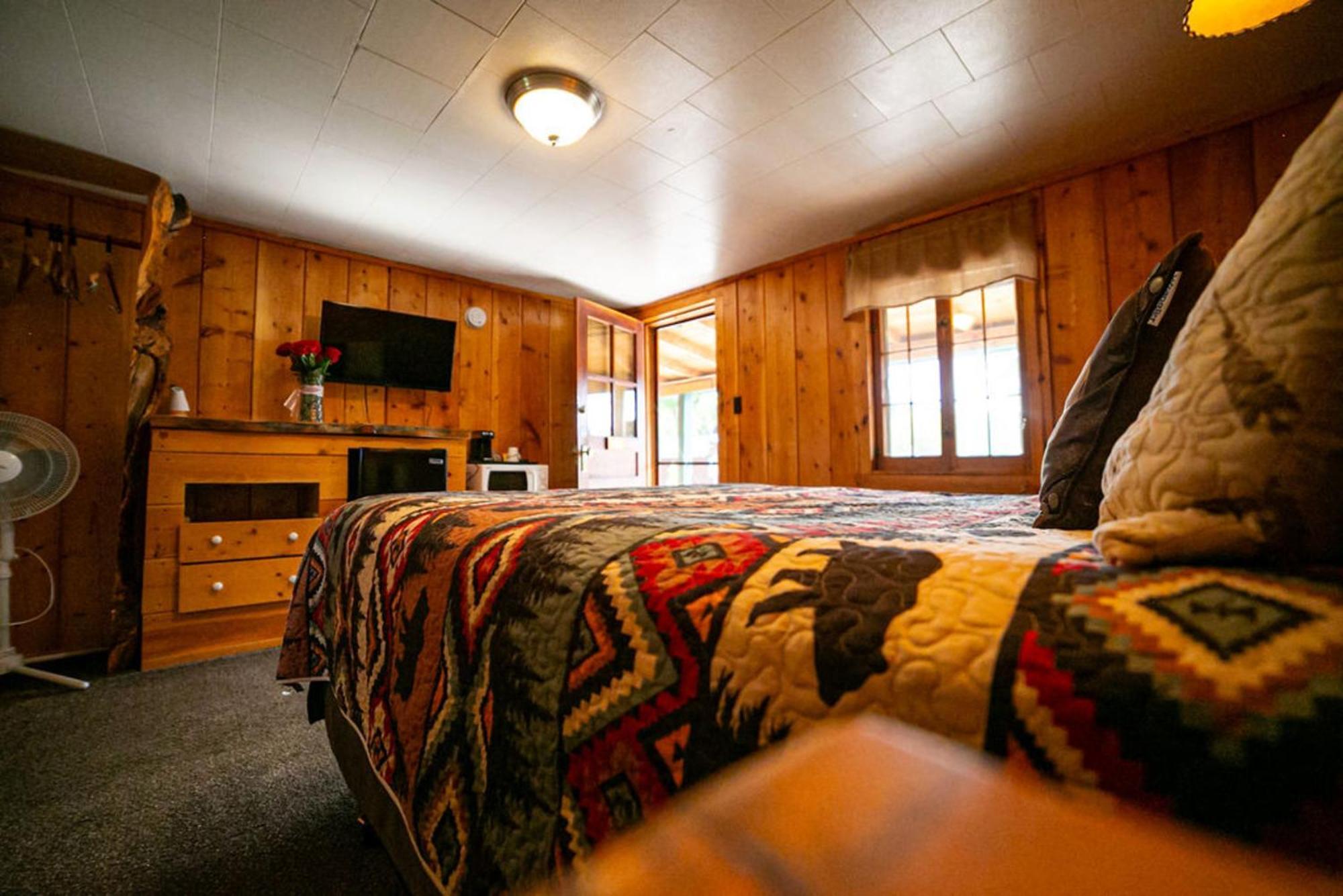 דובואה Chinook Winds Lodge מראה חיצוני תמונה